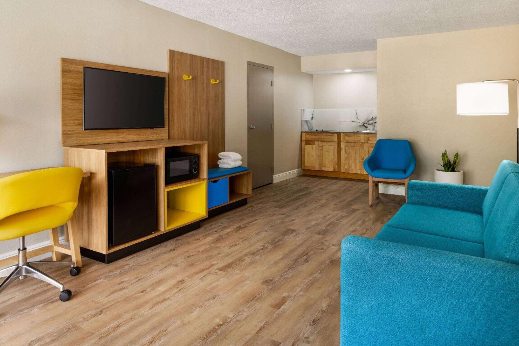Days By Wyndham Ms Hotel