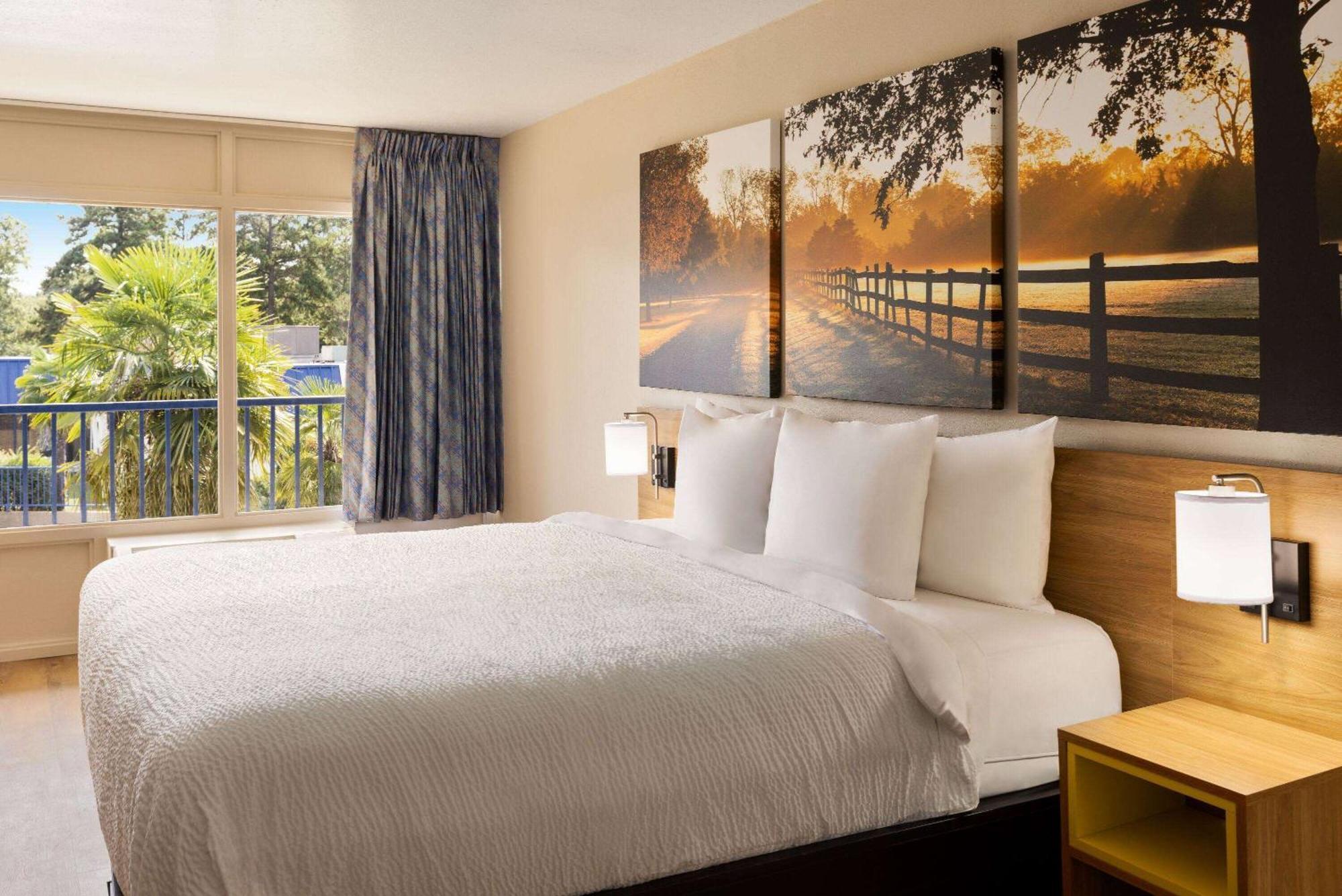 Days By Wyndham Ms Hotel